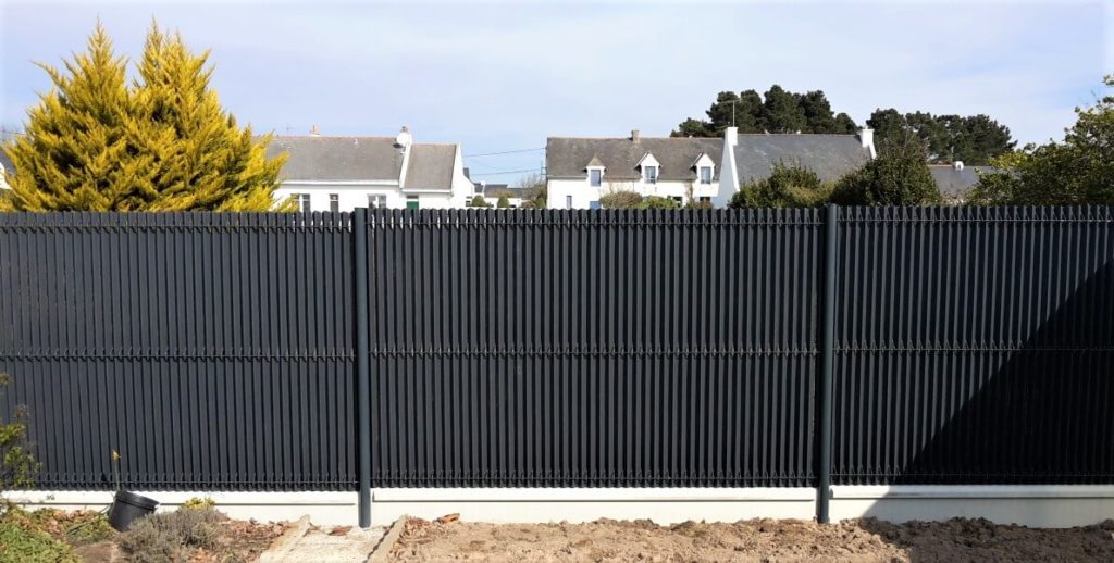 CLOTURE-GRILLAGE-RIGIDE-OCCULTANT-PVC-2